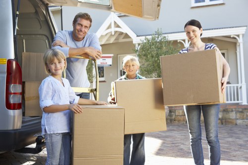 Local pricing and quotes page for Tooting removals